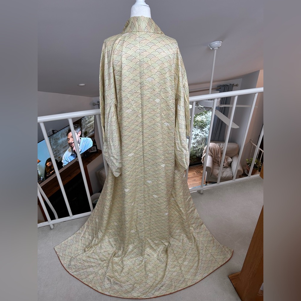 Beautiful Japanese silk wafu vintage kimono rare geometric pattern rainbow Japan